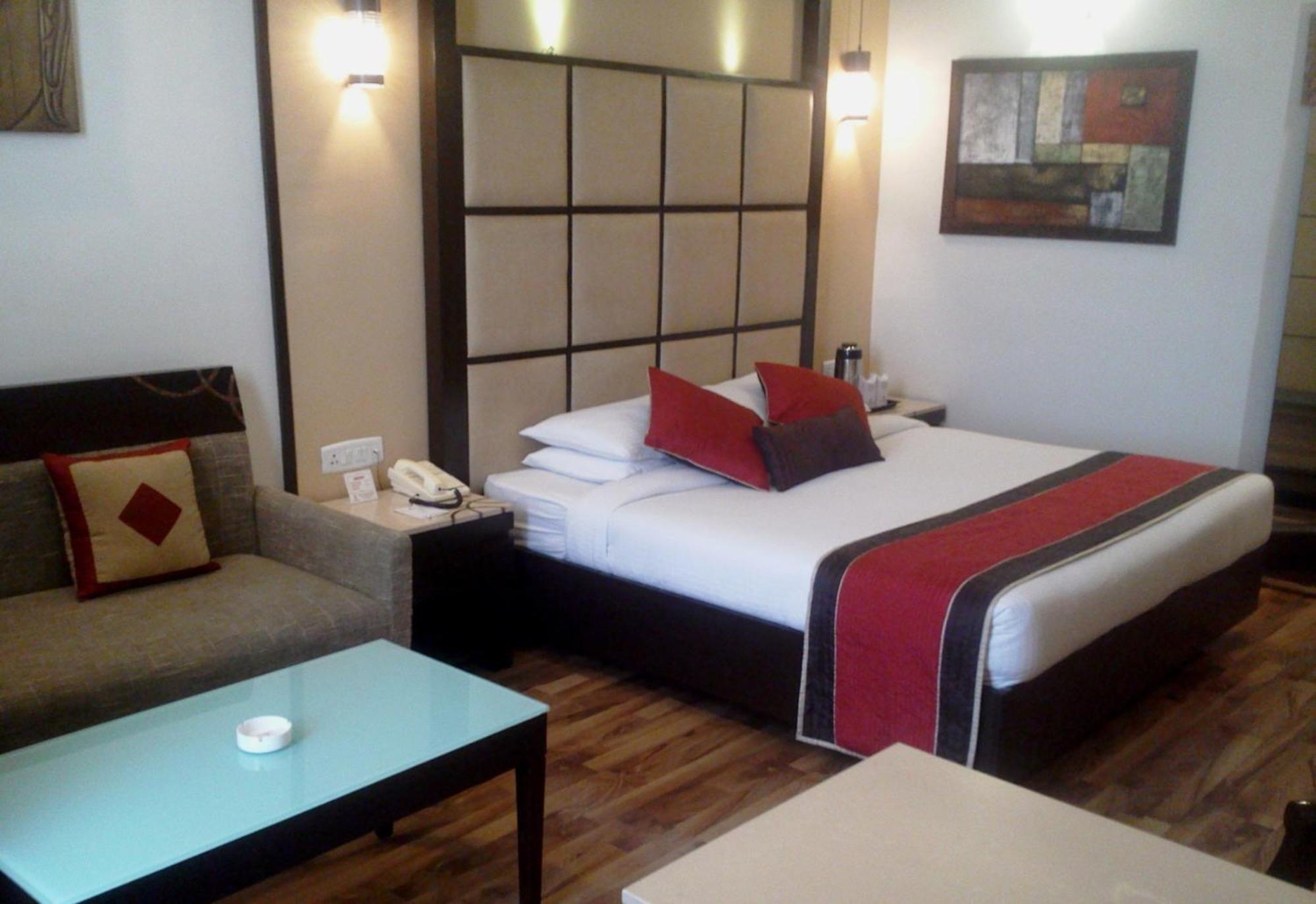 Hotel Maharaja Regency Ludhiana Extérieur photo