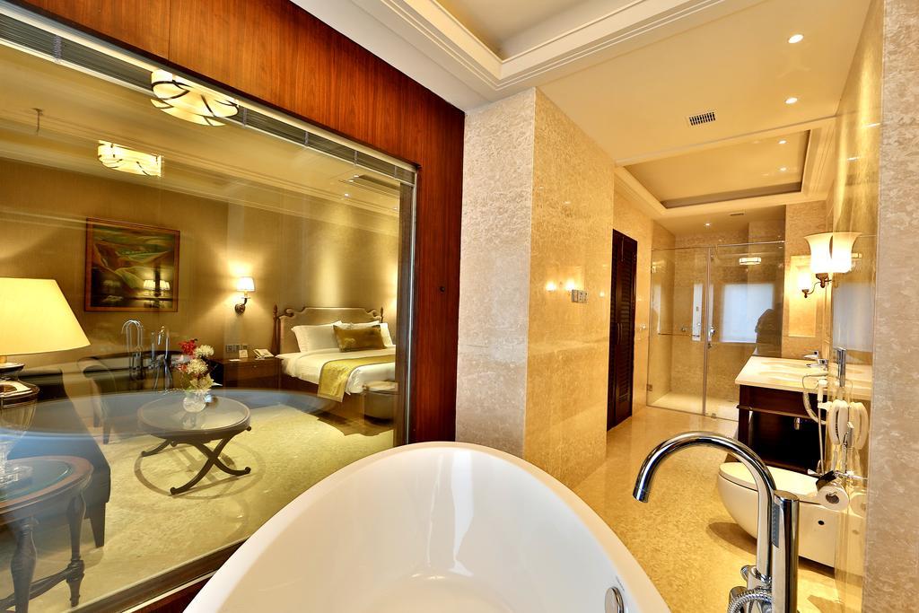 Hotel Maharaja Regency Ludhiana Extérieur photo