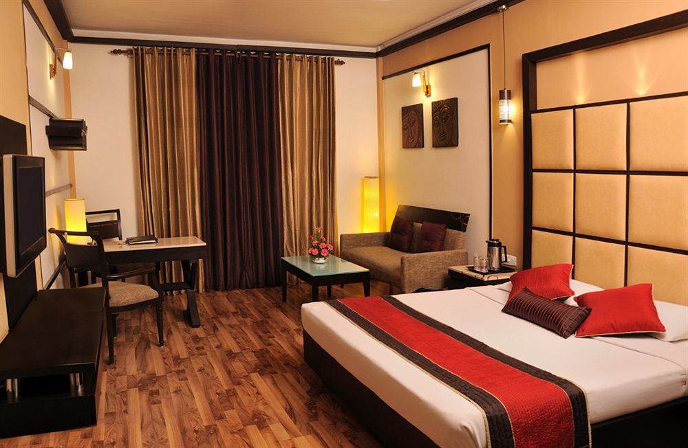 Hotel Maharaja Regency Ludhiana Extérieur photo