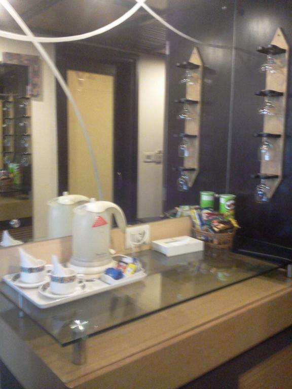 Hotel Maharaja Regency Ludhiana Chambre photo